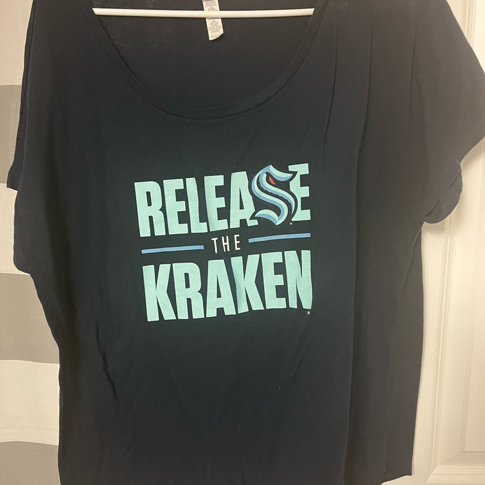 Navy Graphic Women's Top